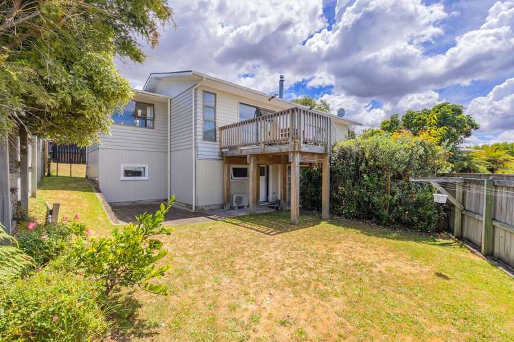 17 Besley Place Acacia Bay_24