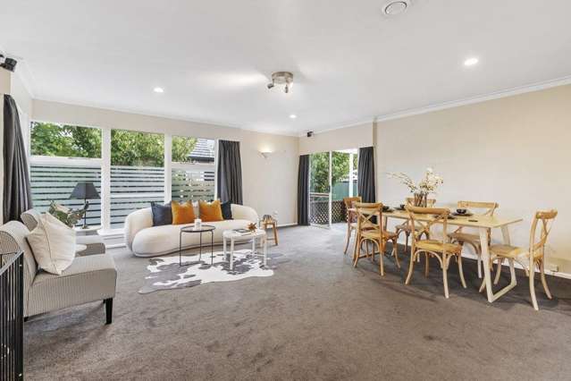 Charming 4BR Big garden house in Halswell