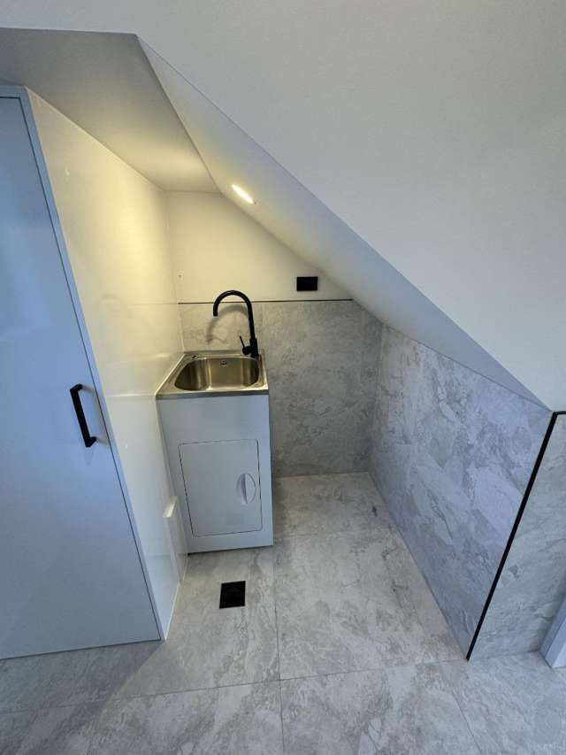 8/12 Hamlin Road 1816_3