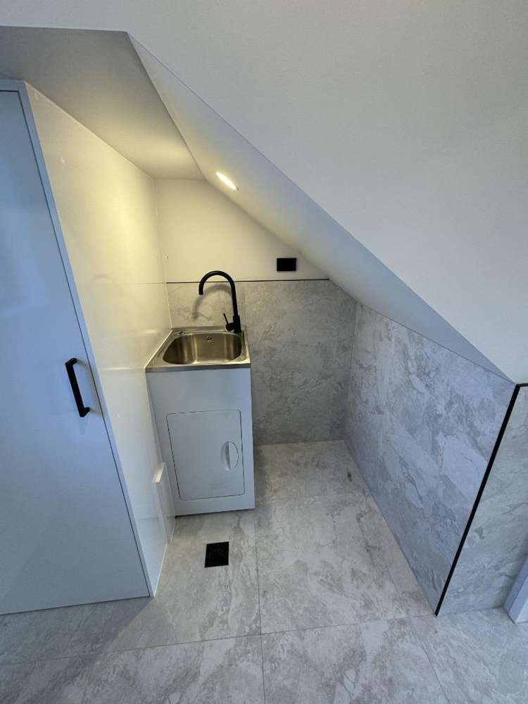 8/12 Hamlin Road 1816_3