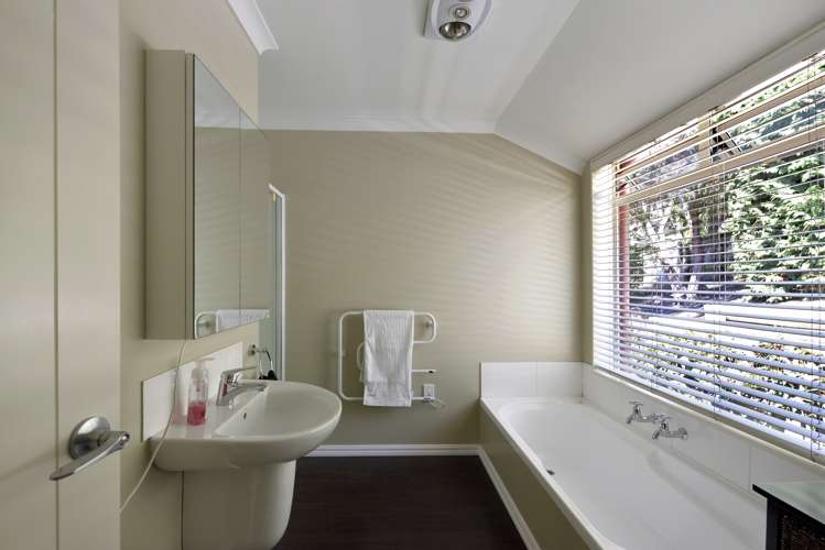 24 Park Drive Richmond_13