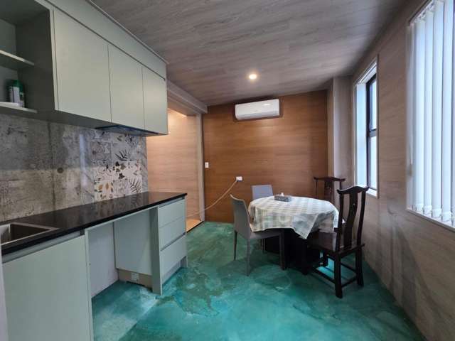 Modern 1-Bedroom in Prime Epsom Location Ã¢ÂÂ Utilities Included