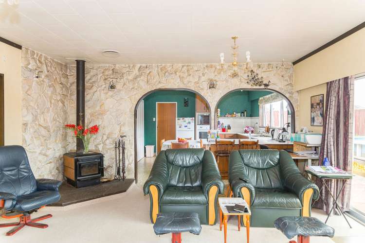 117 Guy Street Dannevirke_25