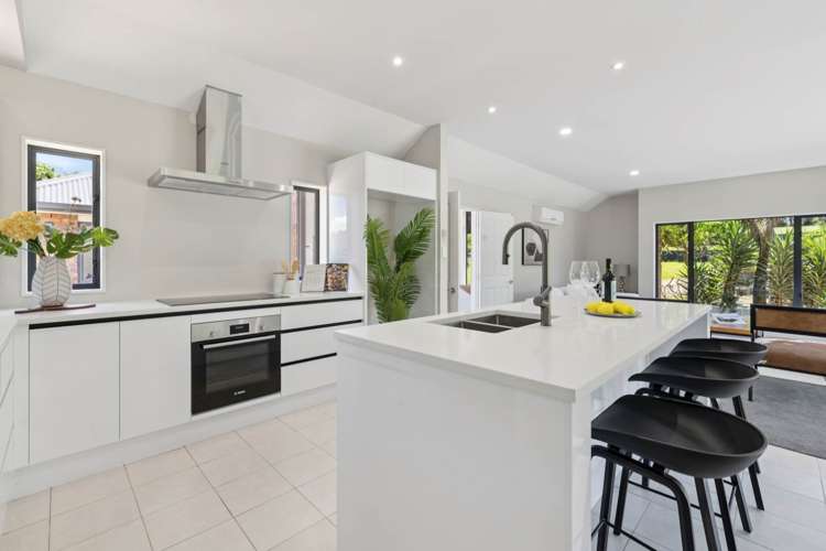 38 Lauren Grove Ardmore_21