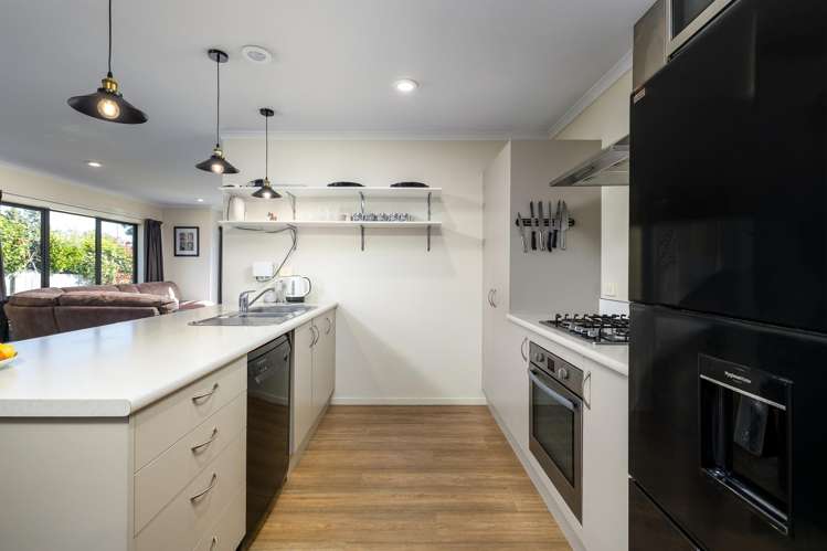 17 Eric Batchelor Place Waimate_5