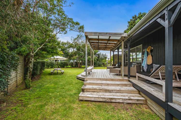 8 Ringer Avenue Matapouri_20