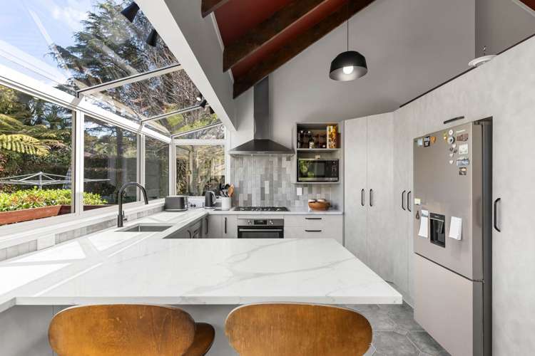 14 Longfellow Parade Glen Eden_27