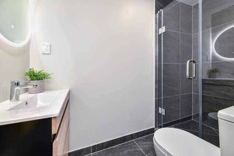 2/644 Te Atatu Road Te Atatu Peninsula_12