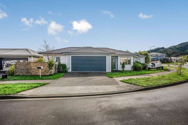3 Henrietta Maxwell Grove Wainuiomata_2