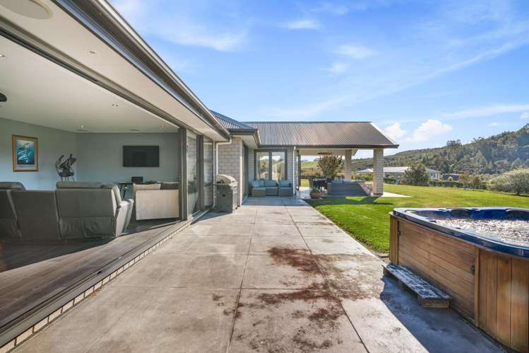 246 Blackbridge Road Dairy Flat_21