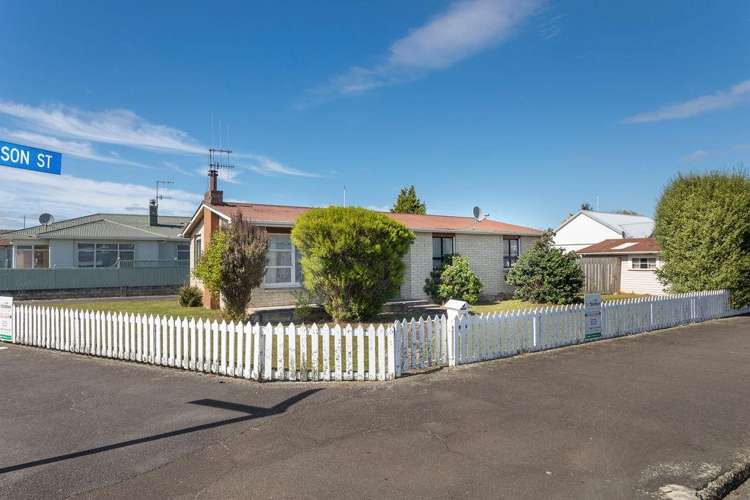 56 Tennyson Street Dannevirke_19