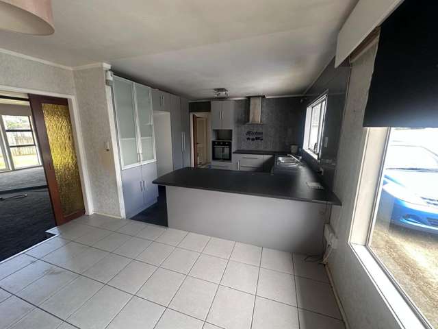 16 Mirrabooka Ave 10662_1