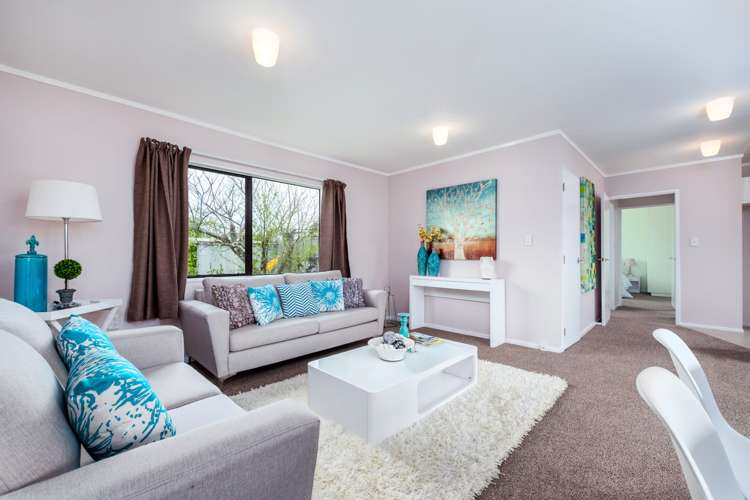 1/4 Helga Crescent Te Atatu Peninsula_7