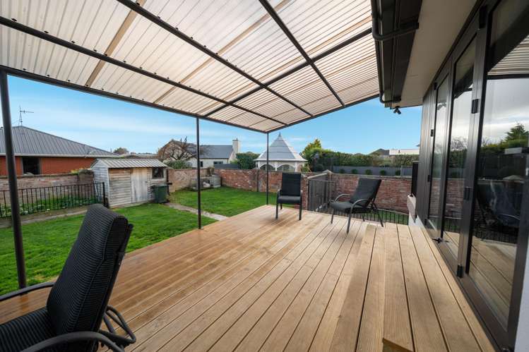708 Queens Drive Waikiwi_25