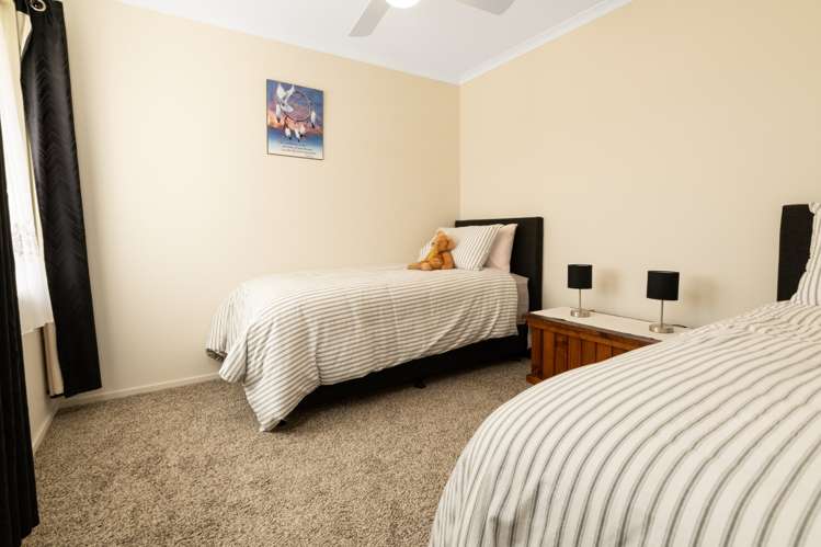 65 Falcon Drive Welcome Bay_12