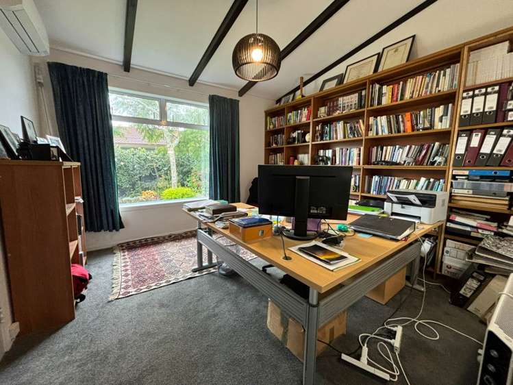 102a Titirangi Road New Lynn_15