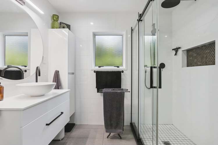 87B Woodglen Road Glen Eden_16