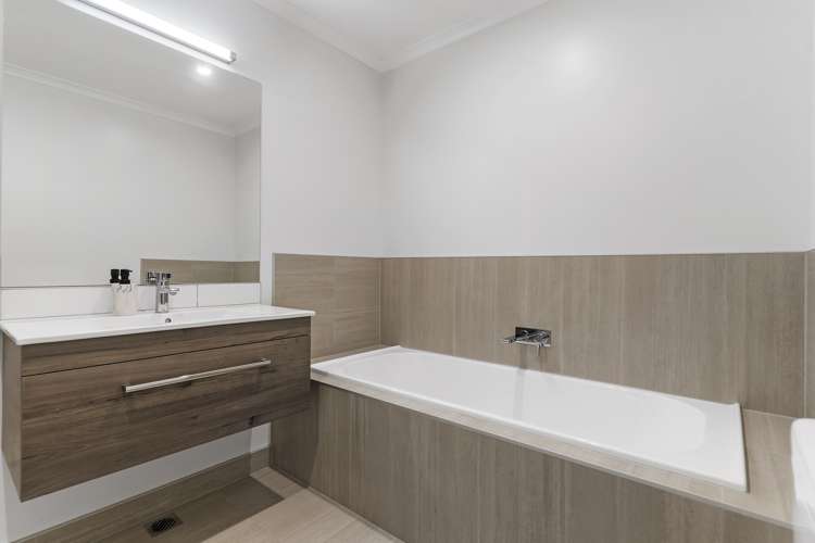 24 Ian Morrison Road Hobsonville_14