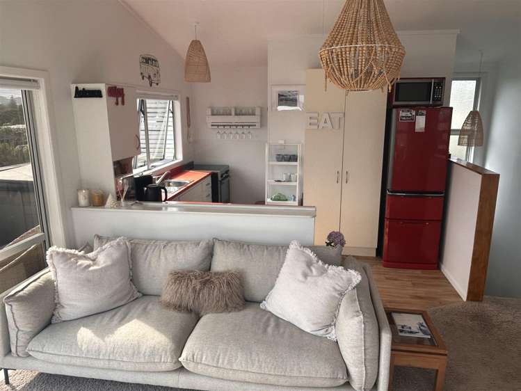 8 Wainamu Road Raglan_7