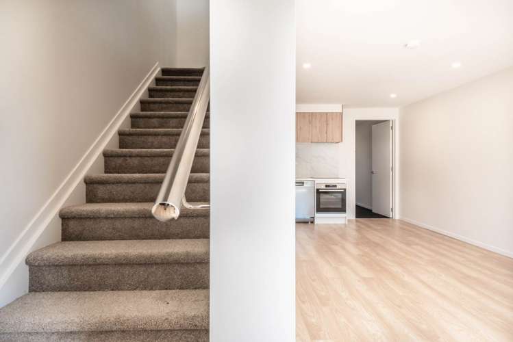 9/5 Hemopo Street Pukekohe_3