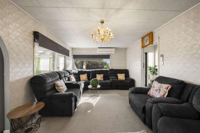 55 Flat Bush Road Clover Park_4