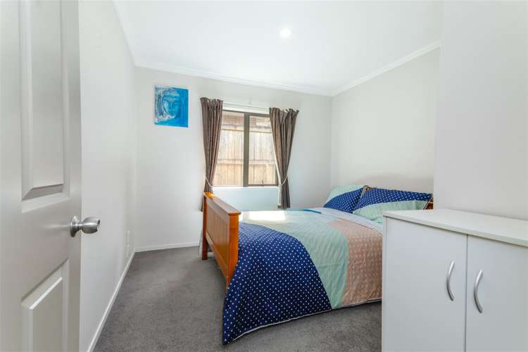 54 Farnborough Drive Nawton_16