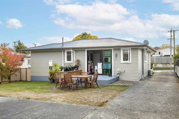 82 Urlich Avenue_0