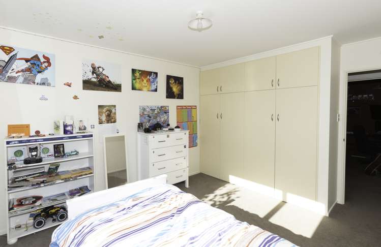 75 Pages Road Allenton_11