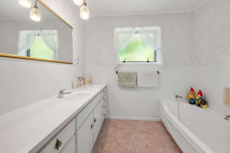 3 Tihi Road Springfield_8