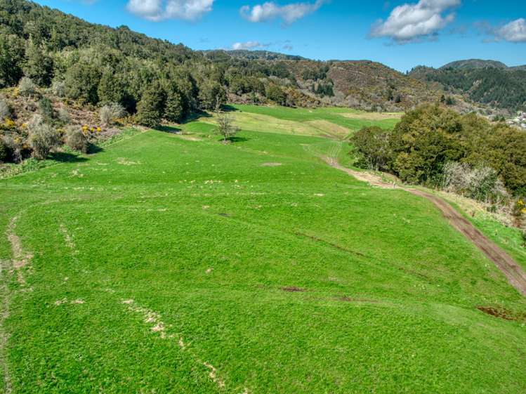 22 Butts Road Reefton_6