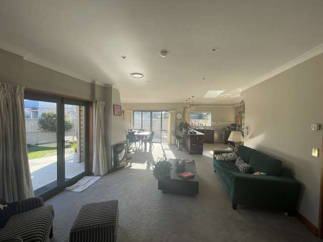 128 Lake Terrace Road Burwood_3