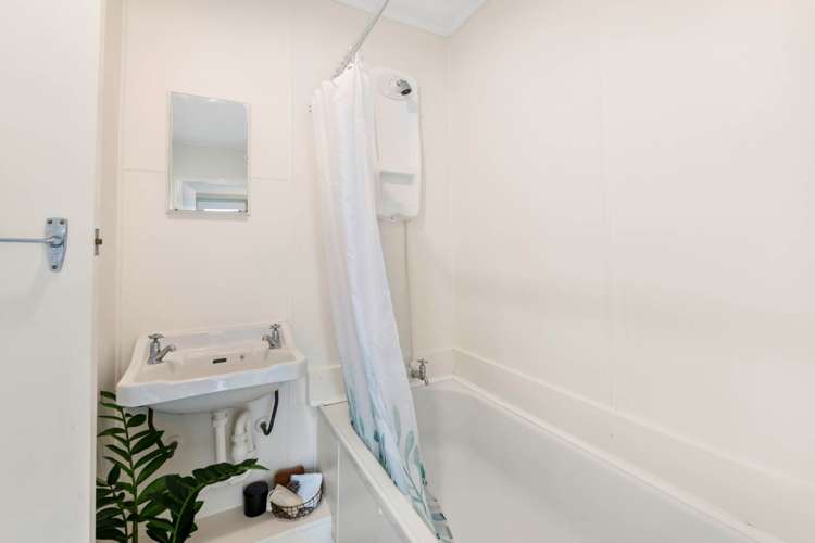 2/71 Church Street Devonport_8