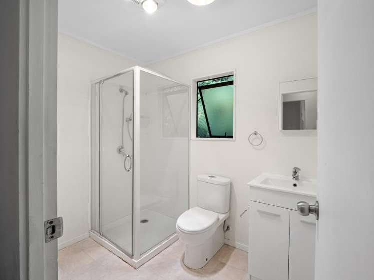 2/30 Anne McLean Drive Glenfield_8