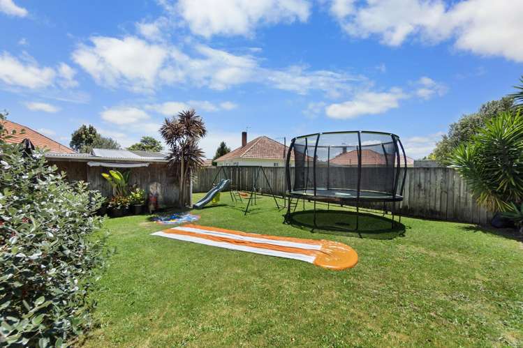 67 Jellicoe Drive Hamilton East_12