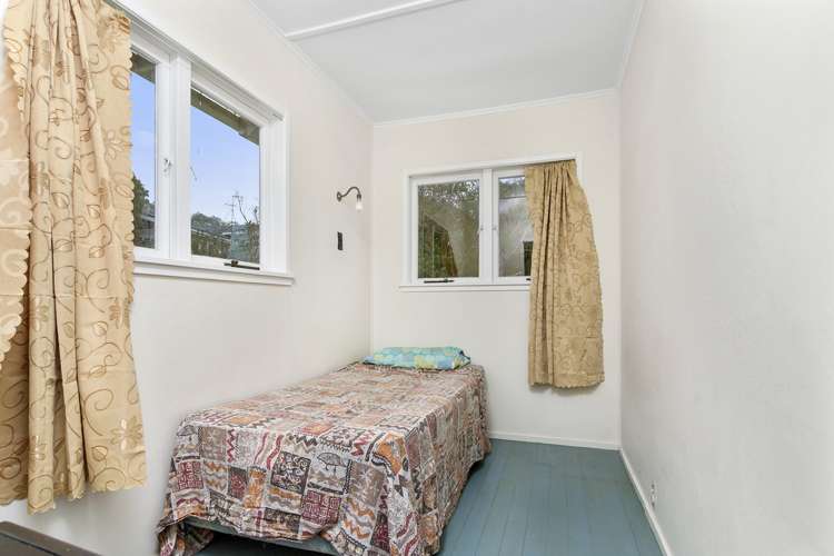 44 Atkinson Road Titirangi_6
