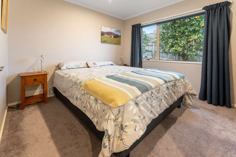 31 Olympus Way Richmond_17