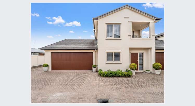 3/1328 Pukuatua street_0