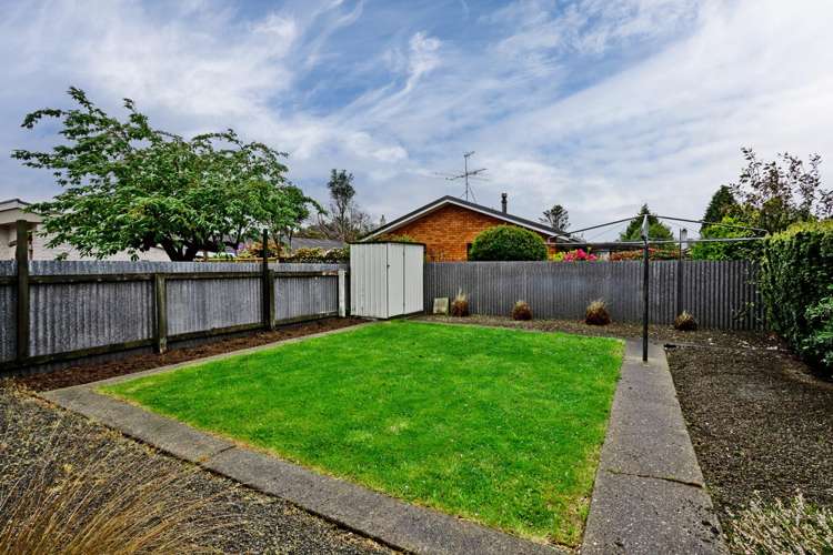 2/12 Catherine Street Windsor_17