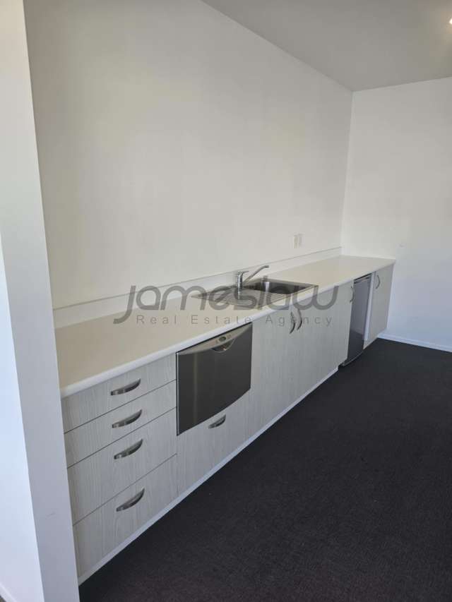 Building D4,  Top Level/59 Apollo Drive Albany_1