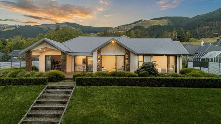 5 Greenfield Lane Stoke_15