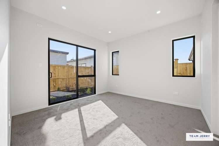 14 Tuwai Crescent Opaheke_18