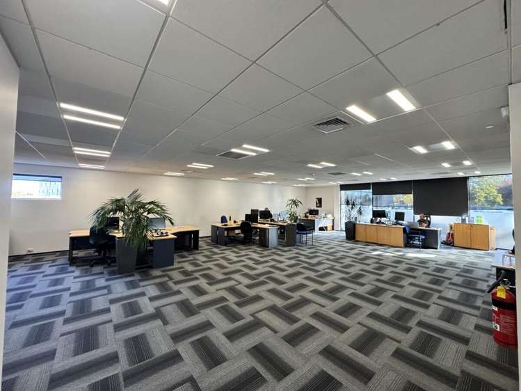 4/1 Show Place Addington_2