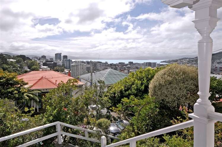 19 Maarama Crescent Aro Valley_20