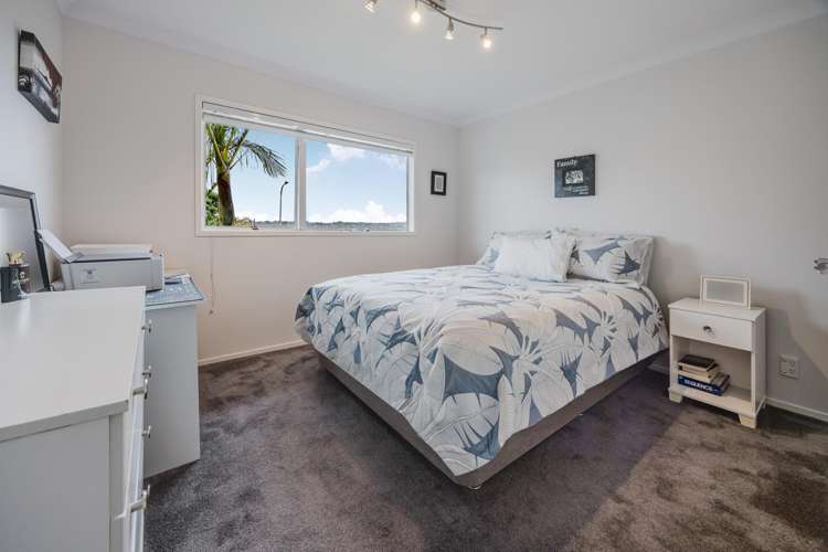 129 Bradbury Road Botany Downs_10