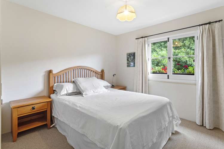 6 Main Road Governors Bay_13