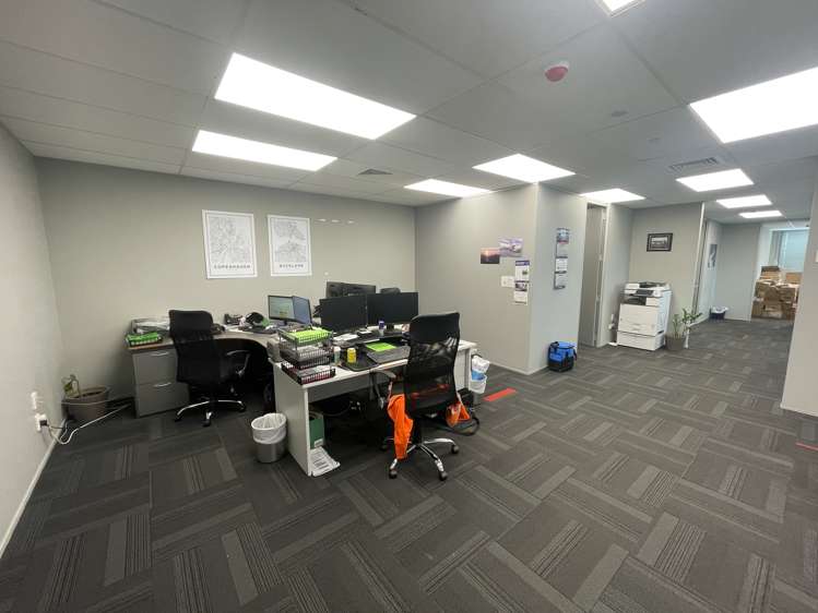 2-8 Freight Place Mangere_1