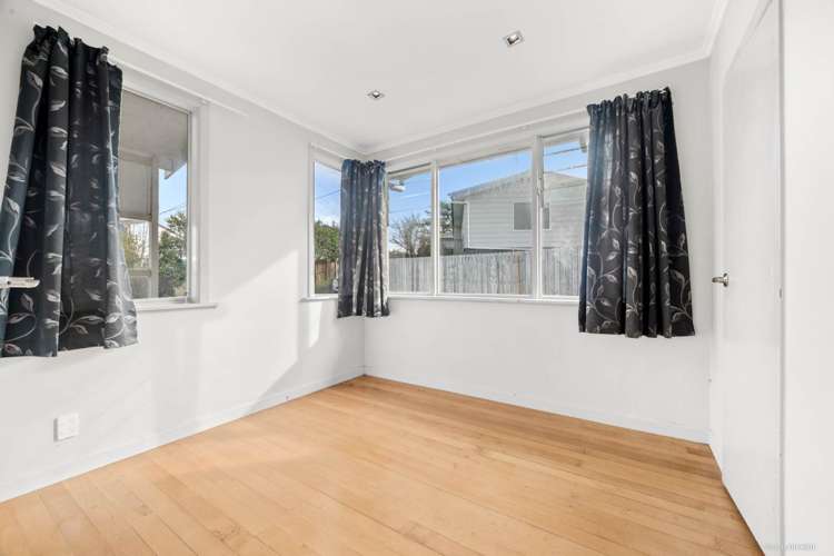 49b Lancaster Road Beach Haven_6