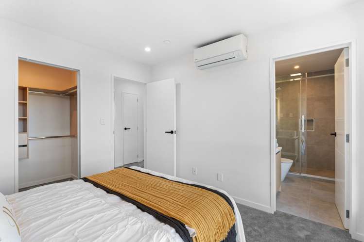 8C Rowan Terrace Te Atatu South_14