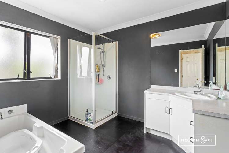 10 Silkwood Grove Totara Heights_18