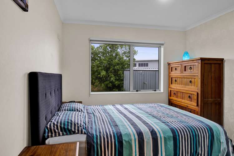 9 Denby Heights Hawera_15